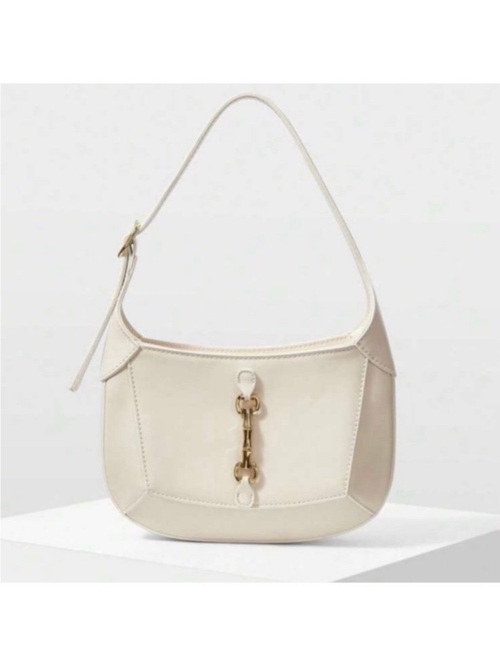 Cream Leather Shoulder Bag with Gold Hardware